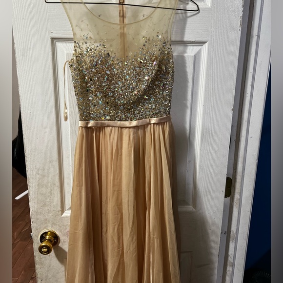 Beige Evening/ Prom Gown - Picture 2 of 2